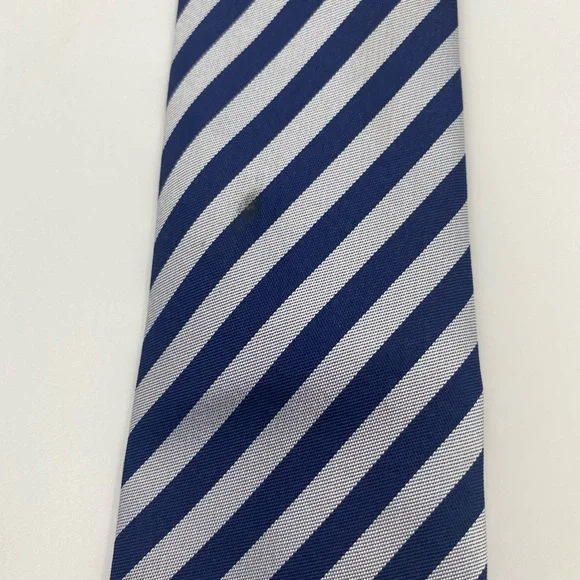 Thomas Pink Navy and White Diagonal Striped Tie - Picture 5 of 5